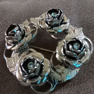Beautiful vintage brooch